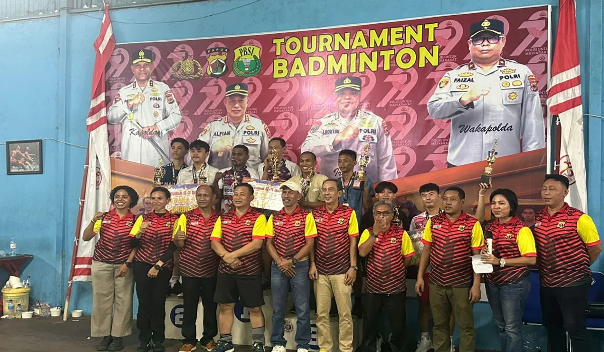 Turnamen-Badminton-Kembali-Digelar-Oleh-Ditresnarkoba-Polda-Papua