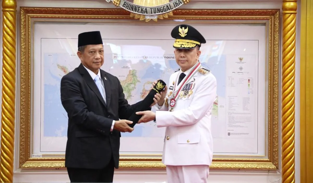 Pelantikan-Agus-Fatoni-Sebagai-Pj-Gubernur-Papua,-Mendagri-Beri-Arahan!