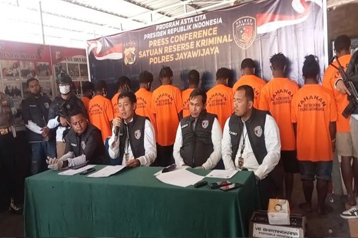Polisi-Ringkus-12-Pelaku-Curas-yang-Teror-Warga-Jayawijaya