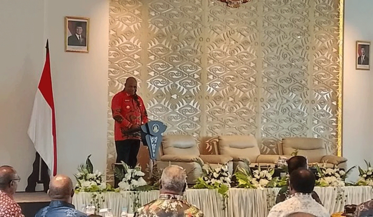 Mathius Fakhiri Buka Rakerda Kepala Daerah Papua, Dorong Transformasi Papua Baru