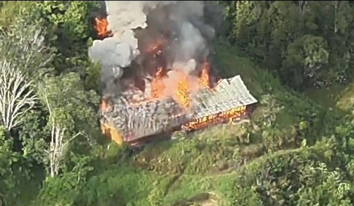 KKB Bakar SMP Negeri Kiwirok, Pendidikan di Papua Terganggu