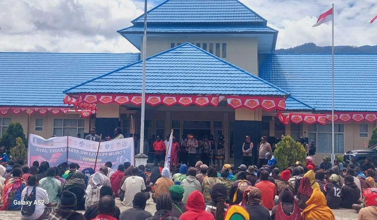 Operasi Militer Di Lanny Jaya Picu Pengungsian Massal, Prabowo Didesak Bertindak