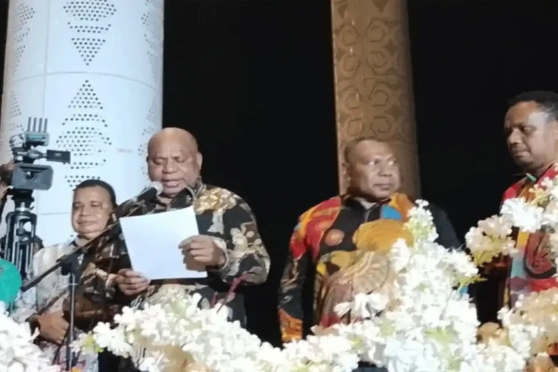 Mathius Fakhiri, Papua Bukan Beban, Melainkan Berkah Untuk Indonesia