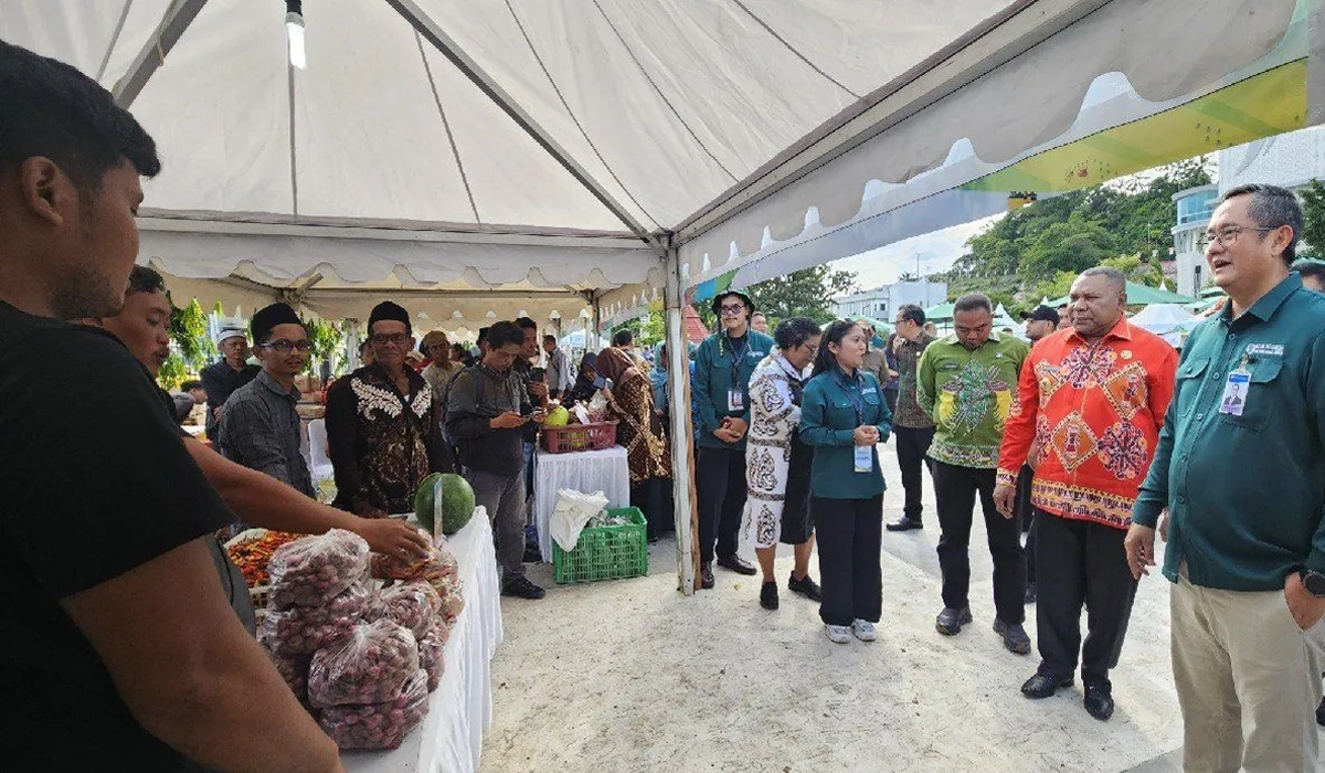 Pemprov-Papua-Pastikan-Ketersediaan-Bahan-Pokok-Menjelang-Nataru-2026